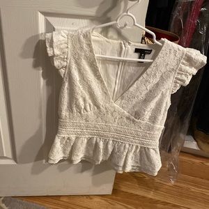 Short sleeve embroidered top